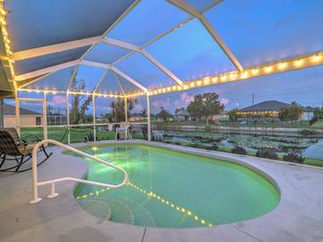Location de vacances pour 6 personnes, avec jardin et piscine à Cape Coral