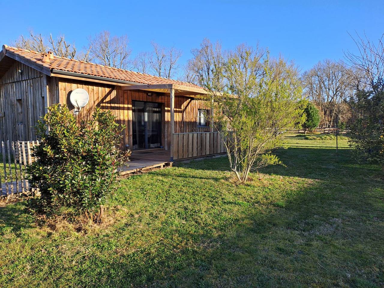 Gîte de vacances le "Pyla" au Domaine de Sophie in Salles, Région d'Arcachon