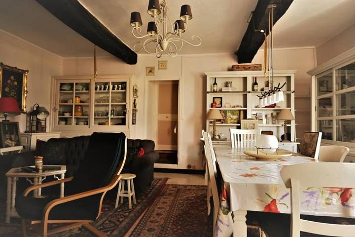 Location de vacances pour 9 personnes, avec Terrasse ainsi que Jardin et Vue à Dun-sur-Grandry