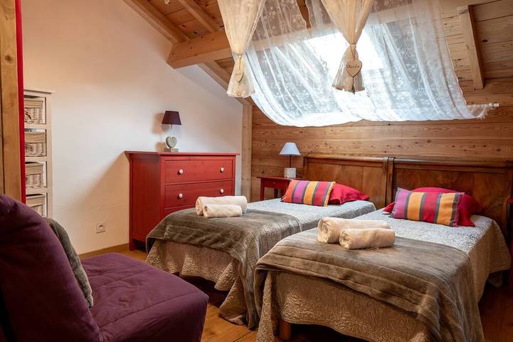 Location de vacances pour 22 personnes, avec jacuzzi et jardin à Sanilhac - 4