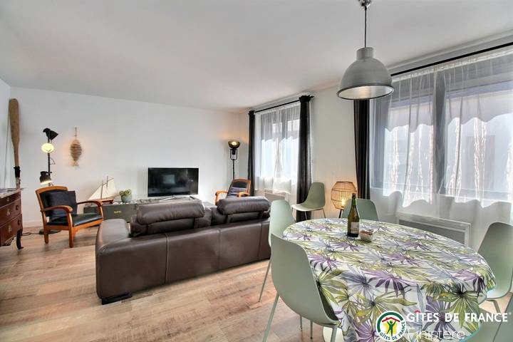 Gîte für 4 Personen, mit Terrasse in Treffiagat