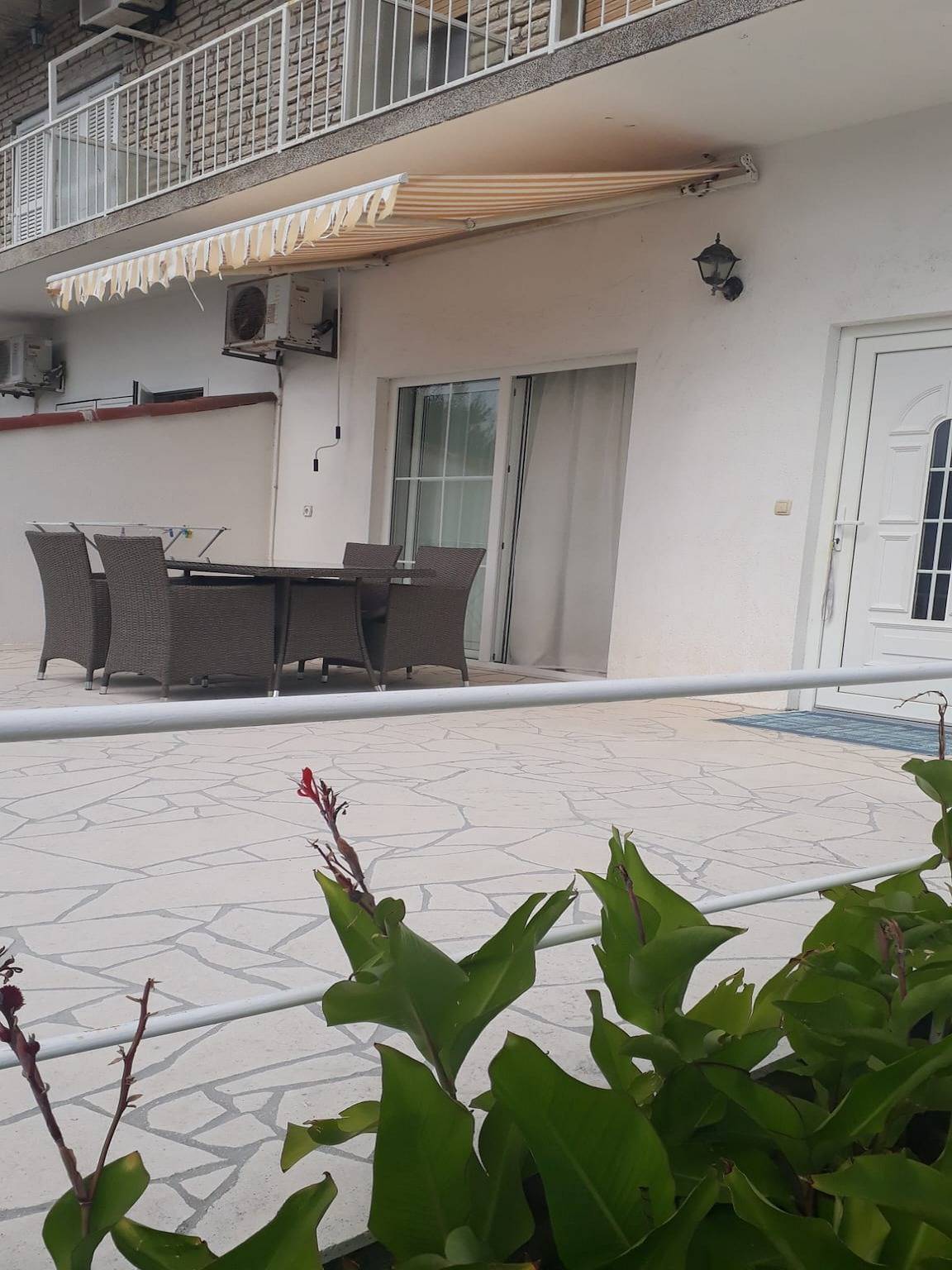 Ganze Wohnung, Ferienwohnung für 4 Personen mit Garten in Poljica, Split-Dalmatien