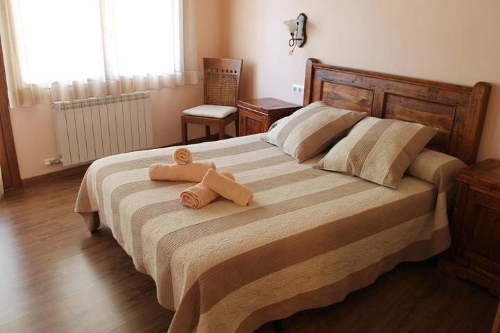 Casa rural para 2 personas, con Balcón además de Terraza y Jardín en Senet - 4