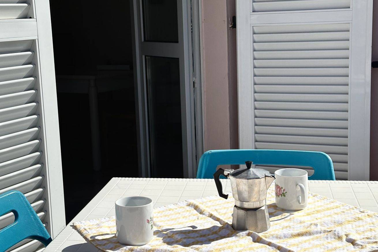 Entire apartment, Palme 14 - Marcelli, two-room apartment with small terrace, Residence Le Palme in Riviera del Conero