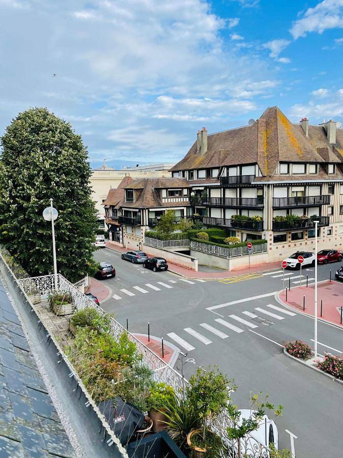 Gîte pour 4 personnes, avec vue dans Casino de Deauville - 3