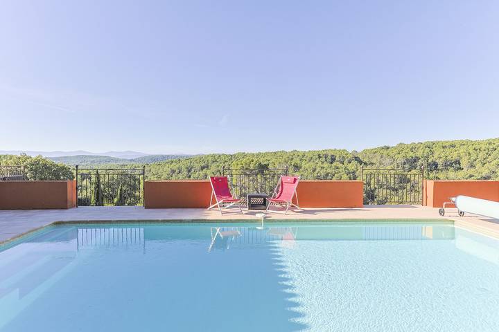 Location de vacances pour 12 personnes, avec terrasse et jardin, animaux acceptés à Flayosc - 4