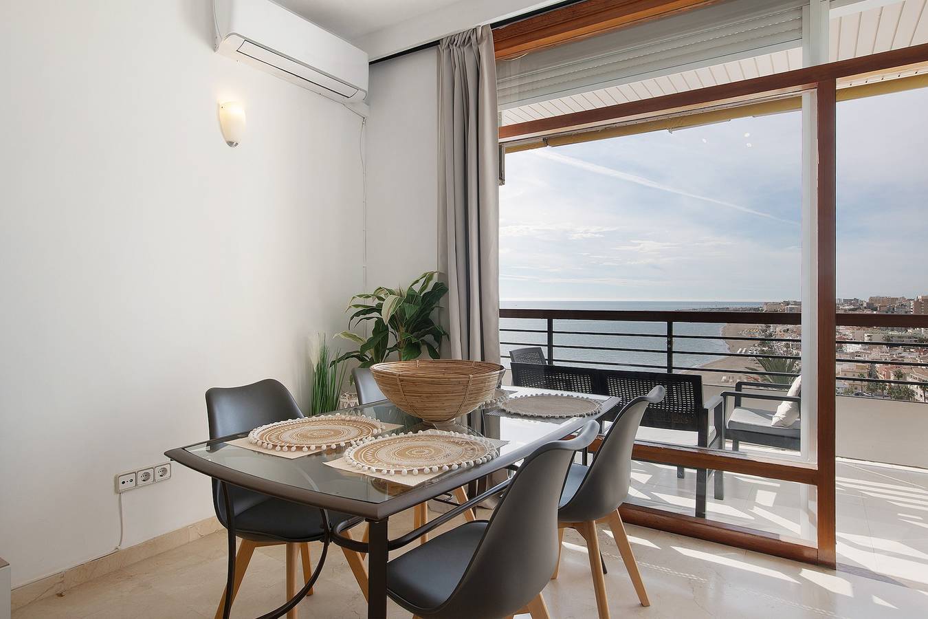 Appartement 'Primera Linea Vistas Panoramicas' met zeezicht, Wi-Fi en airconditioning, foto 9
