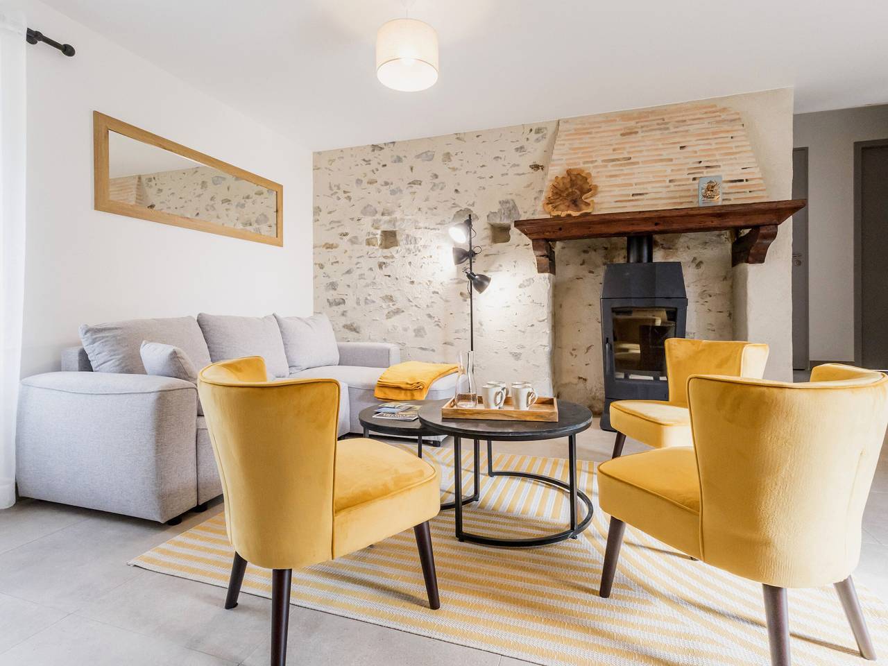 Ancien corps de ferme rénové avec jardin, terrasse et recharge Ev, à 24 km de Nantes in Région de Nantes