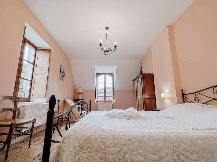 Gemütliches Ferienhaus in Berry, nah an Châteauroux, mit Garten, Wlan und Blick auf ein Schloss. in Arthon, Châteauroux und Umgebung