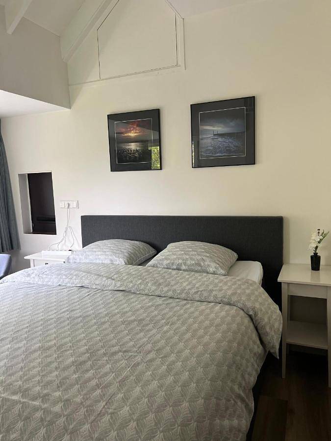 Chambre d’hôte pour 2 personnes, avec terrasse et jardin à Middelbourg