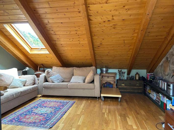 Casa rural para 4 personas, con vistas y jardín en Hoz de Jaca