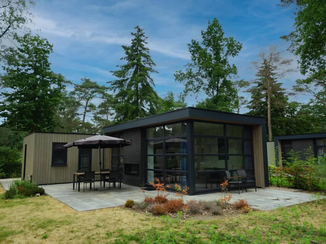 Holiday home with decorative fireplace in Hoge Veluwe