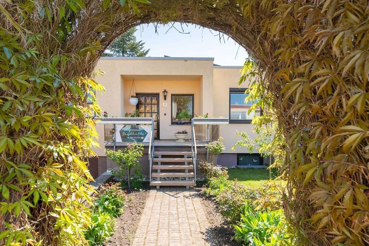 Ferienhaus für 4 Personen, mit Balkon und Garten in Prenzlau