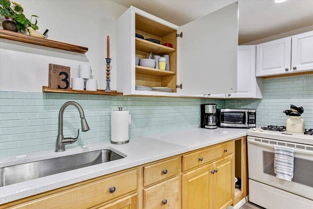 Luxus-Kellerwohnung im Herzen von Orem in Orem, Utah Lake