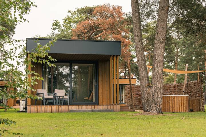 Hofparken De Bergvennen — Wasser-Lodge mit Hot Tub | 2 Pers. in Twente