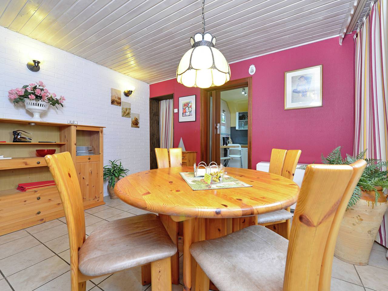 Ganze Wohnung, Apartment in Löwensen mit privater Terrasse in Bad Pyrmont, Weserbergland