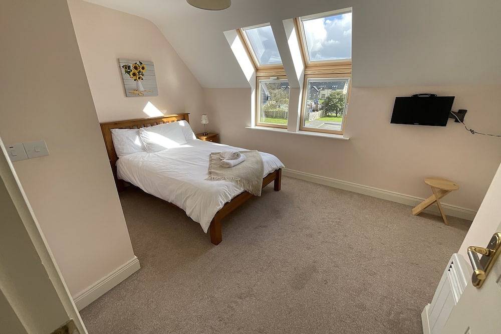 Sea Breeze Holiday Home, family friendly in Enniscrone, County Sligo in Kilglass ED, Enniscrone