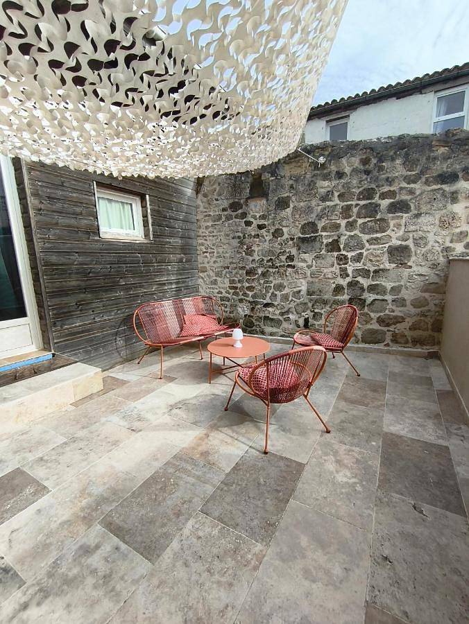 Location de vacances pour 6 personnes, avec Balcon et Terrasse à Lauzun - 4