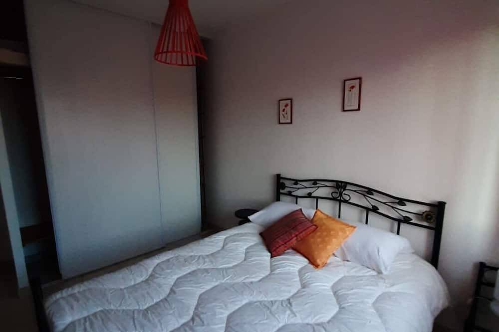 Agréable petite maison de vacances récen au calme à deux pas du port, plain pied in Loctudy, Côte de Cornouaille