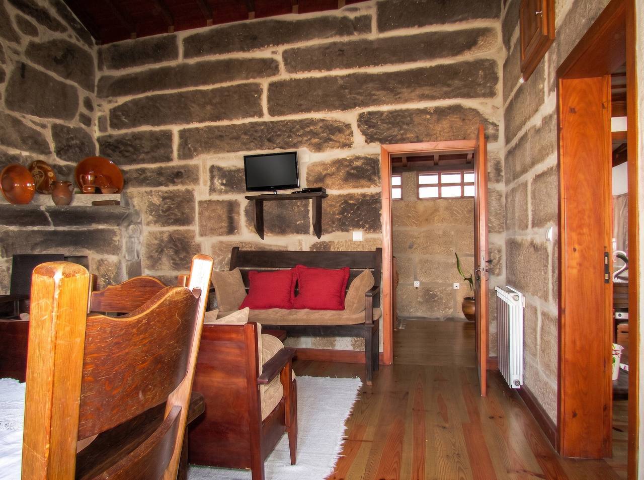 Casa acolhedora com lareira, vista para a montanha, Ponte da Barca in Lindoso, Parque Nacional da Peneda-Gerês