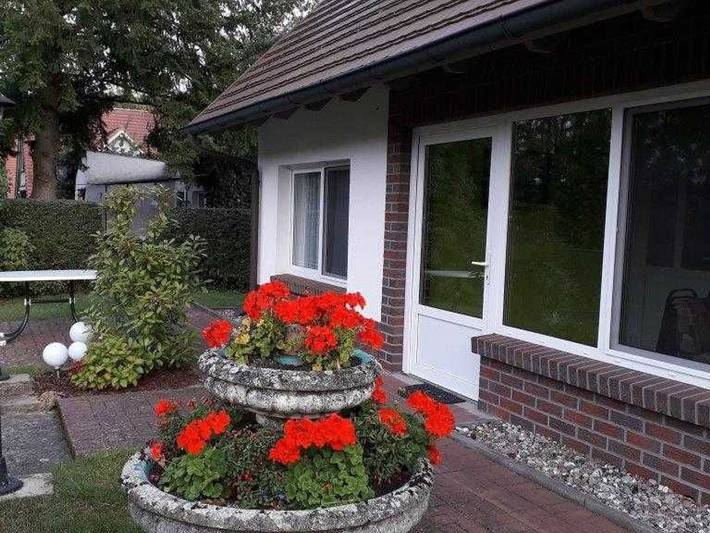 Ferienhaus für 4 Personen, mit Ausblick und Garten sowie Terrasse und Seeblick, kinderfreundlich in Fürstenberg/Havel - 2