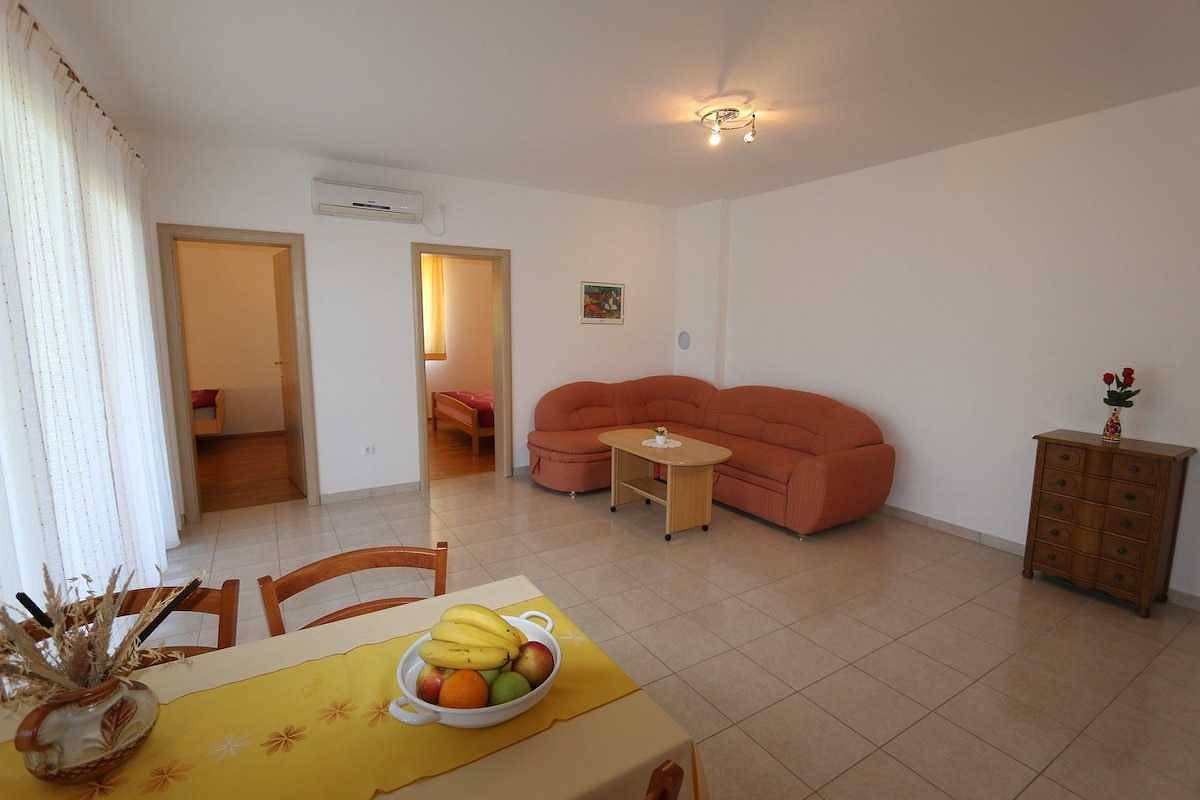 Ganze Wohnung, Ferienwohnung Dudović Damir (10040-A1) in Silo (Krk), Krk