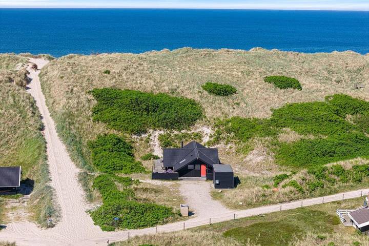 Villa for 6 personer, med Balkon/Terrasse og Terrasse samt Sauna i Bjerregård