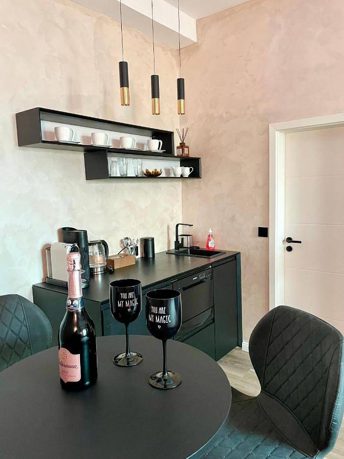 Ganze Wohnung, Two-Room Apartment in Oberhausen, Ruhrgebiet