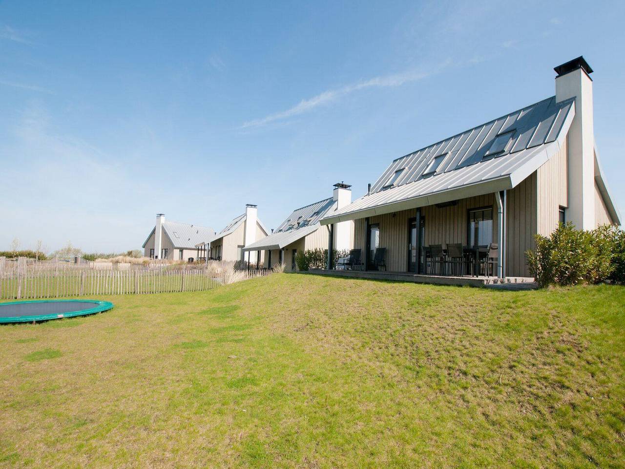 Wellnessvilla für 6 Personen mit Whirlpool, Sonnendusche und Sauna in Tholen, Niederländische Nordsee