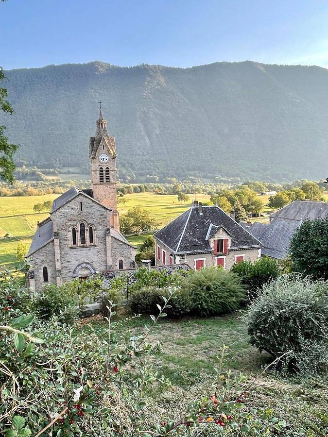 Maison d’hôte pour 2 personnes, avec jardin et vue à Valbonnais
