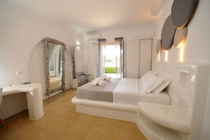Luxevilla in Super Paradise, Gratis wifi, Privézwembad.(Dagelijkse schoonmaakdienst) in Mykonos