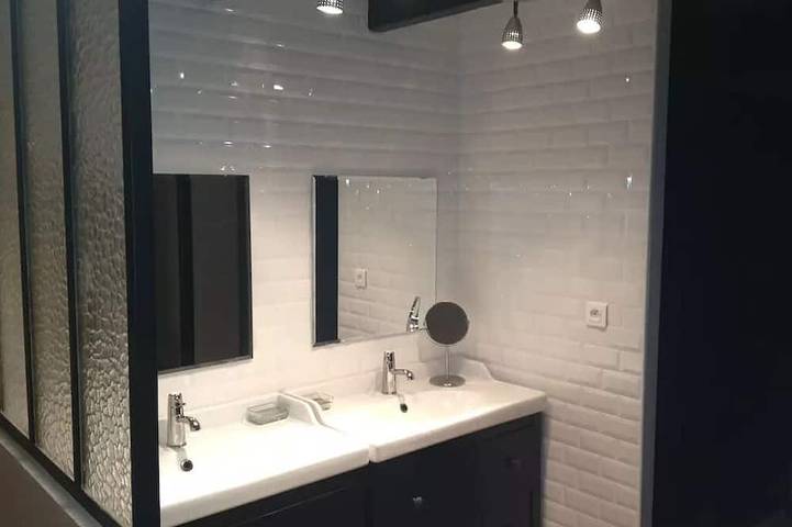 Location de vacances pour 7 personnes, avec terrasse et jardin, animaux acceptés dans Plage Tronoën - 3