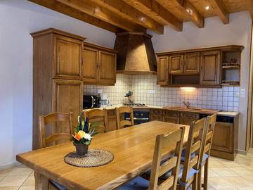 Maison De Vacances pour 6 Personnes dans Perpezat, Région de Clermont-Ferrand, Photo 2