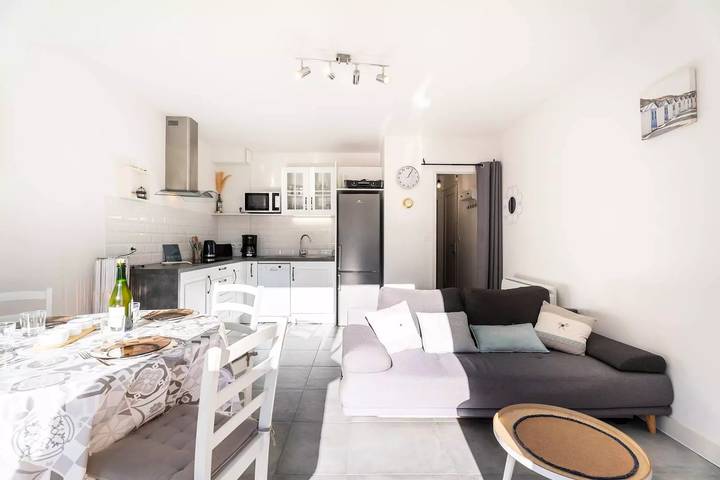 Gîte pour 4 personnes, avec jardin dans Plage Ty Bihan - 2