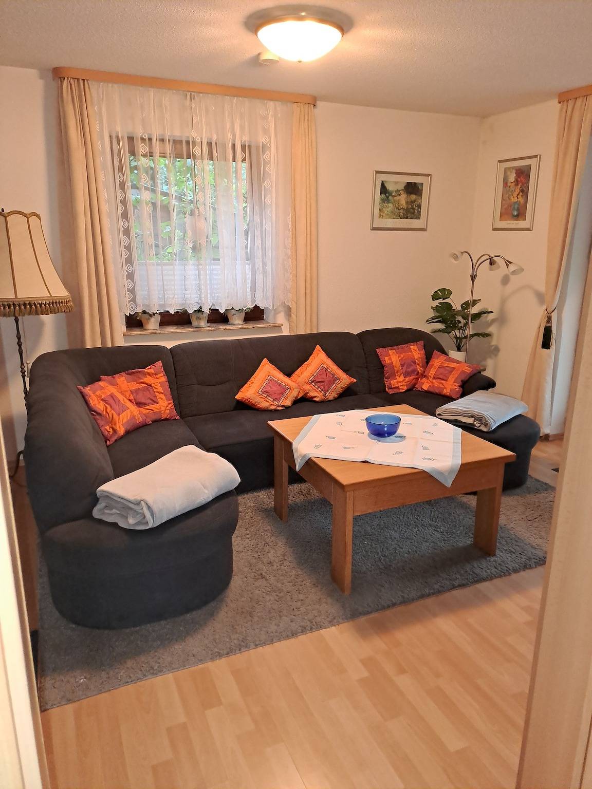 Entire holiday apartment, Hus Warnsholdt - 3 Raum-Fewo 039/007 in Port Büsum, Büsum