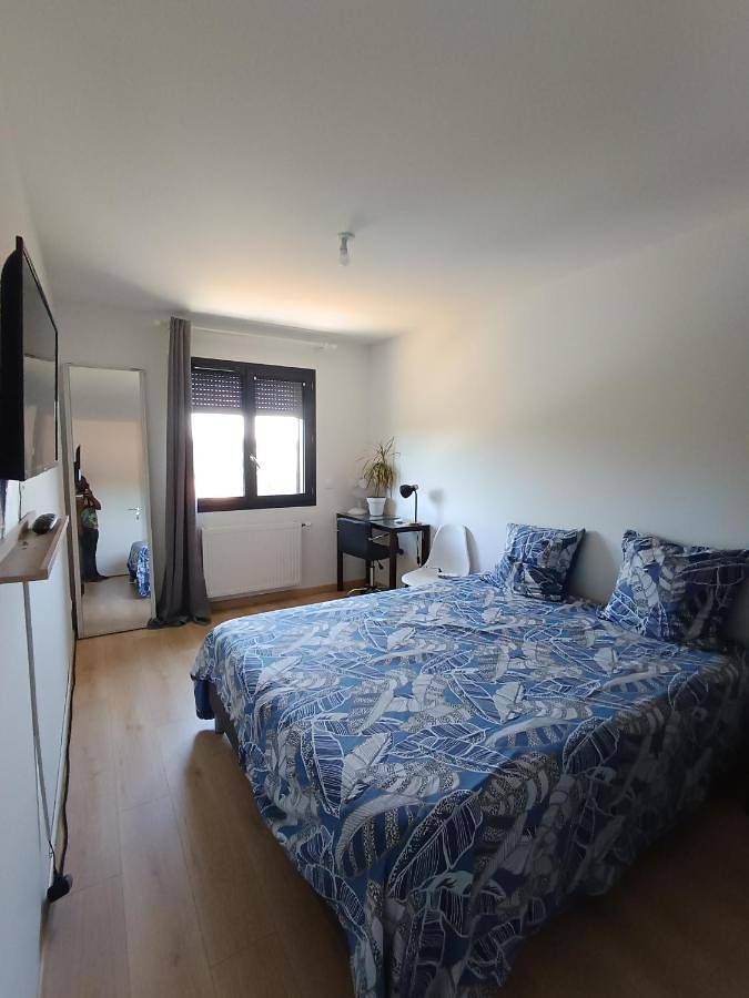 Gîte pour 2 personnes, avec Terrasse ainsi que Jardin et Vue dans Saint-Paul-de-Varax