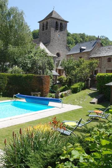 Hôtel pour 3 personnes, avec piscine et jardin, animaux acceptés à Muret-le-Château