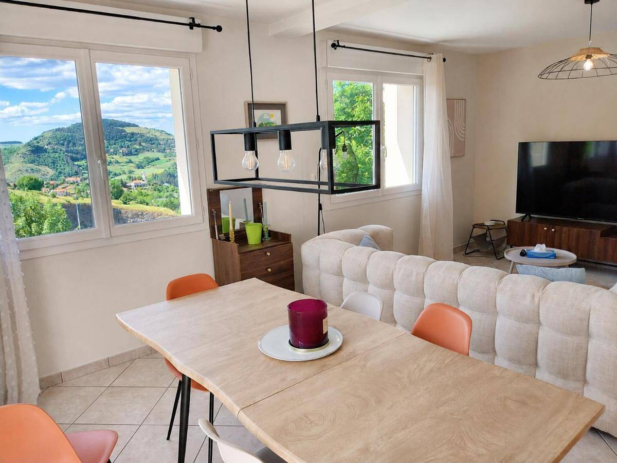 Le balcon de Compostelle in Vals-près-le-Puy, Haute-Loire