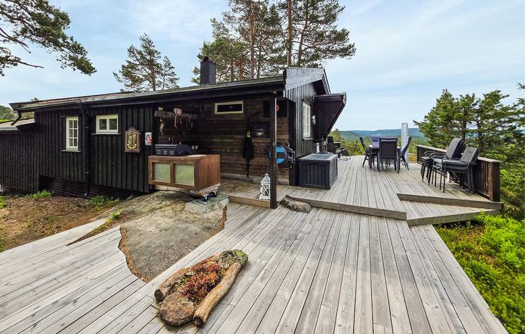 Ferienhaus für 10 Personen mit Garten in Nissedal