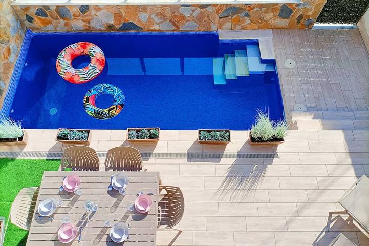 Villa für 6 Personen, mit Balkon