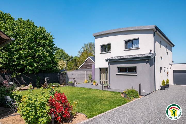 Gîte pour 4 personnes, avec jardin, animaux acceptés à Isneauville