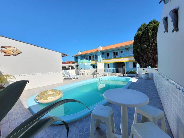 Casas e apartamentos de temporada para 2 pessoas, com piscina e balcão, com animais de estimação em Garopaba