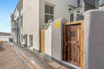 Cottage for 10 People in Teignmouth, Devon, Photo 1