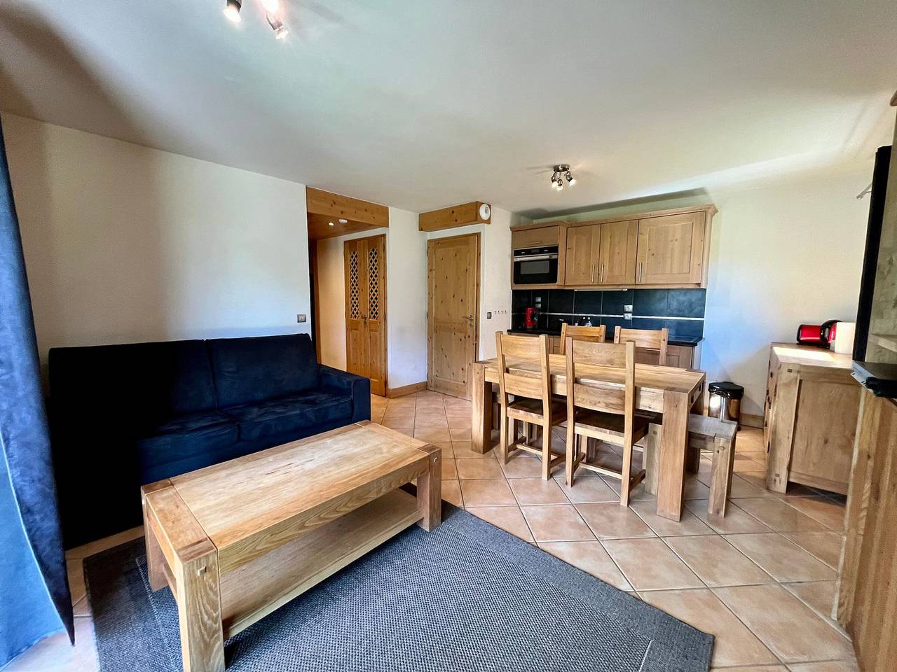 Apartamento entero, Apartamento T2 con gran terraza y se admiten mascotas in Samoëns, Region Bonneville