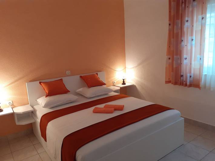 Apartament wakacyjny dla 4 osób, z Balkon/ taras w Gradac