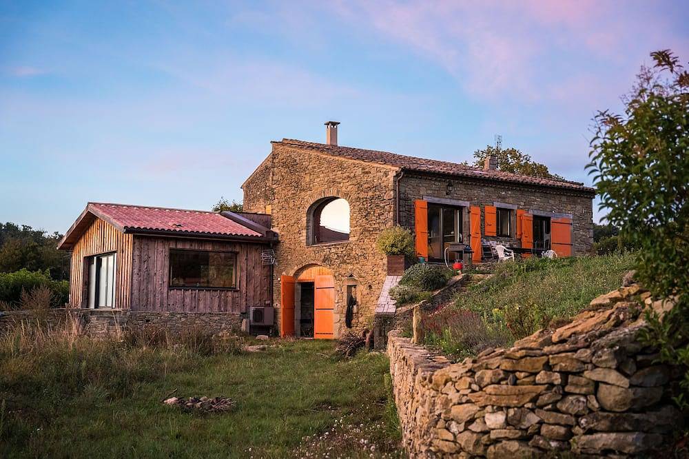 Maison de caractère rénovée in Le Poët-Célard, Région de Die
