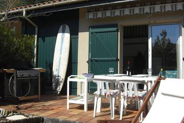 Location de vacances pour 4 personnes, avec jardin et terrasse dans Port d'Hourtin