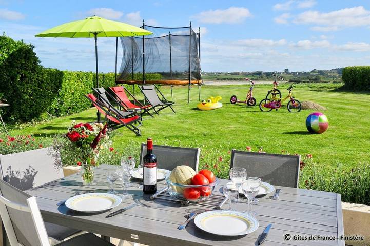 Gîte für 4 Personen, mit Terrasse in Sibiril