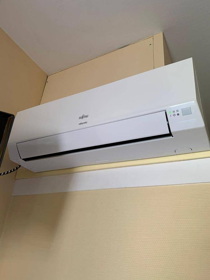 Hôtel pour 3 personnes, avec jardin à Dampierre-en-Burly - 3