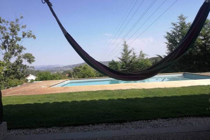 Gîte pour 8 personnes, avec Balcon et Jardin dans Teixoso
